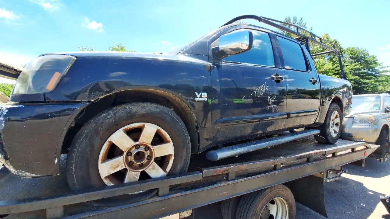 Photo of 2004 Nissan Titan