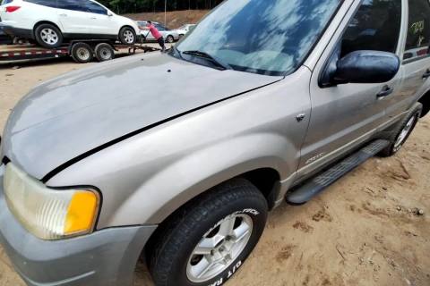 Photo of 2001 Ford Escape