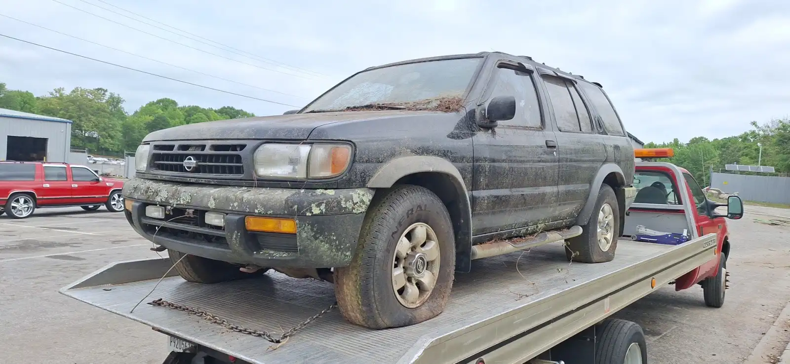 Photo of 1996 Nissan Pathfinder