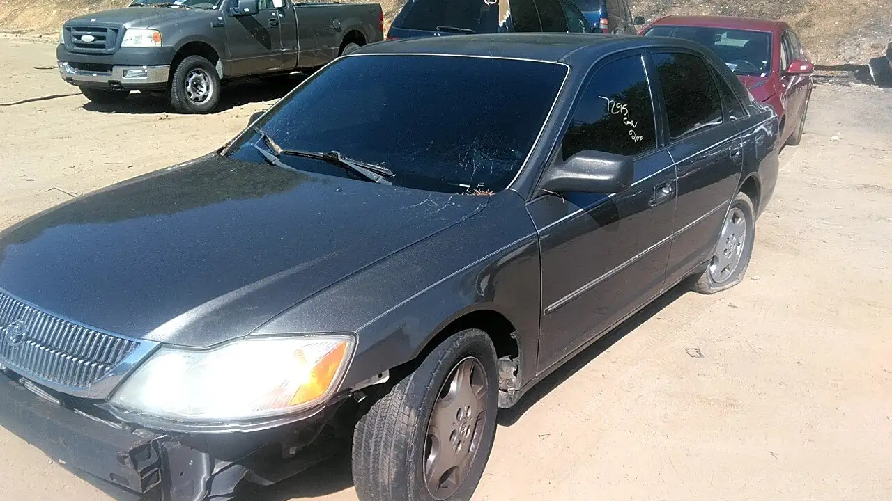 Photo of 2004 Toyota Avalon