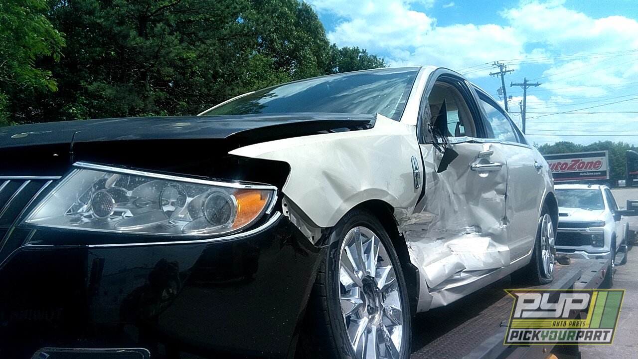 Photo of 2010 Lincoln Mkz