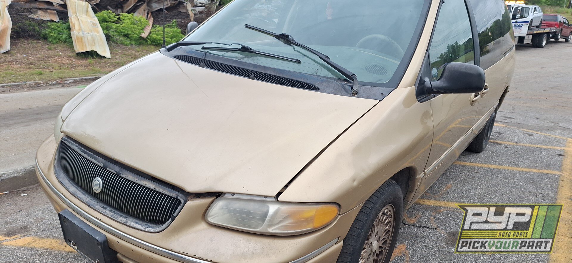 Photo of 1996 Chrysler Town & Country
