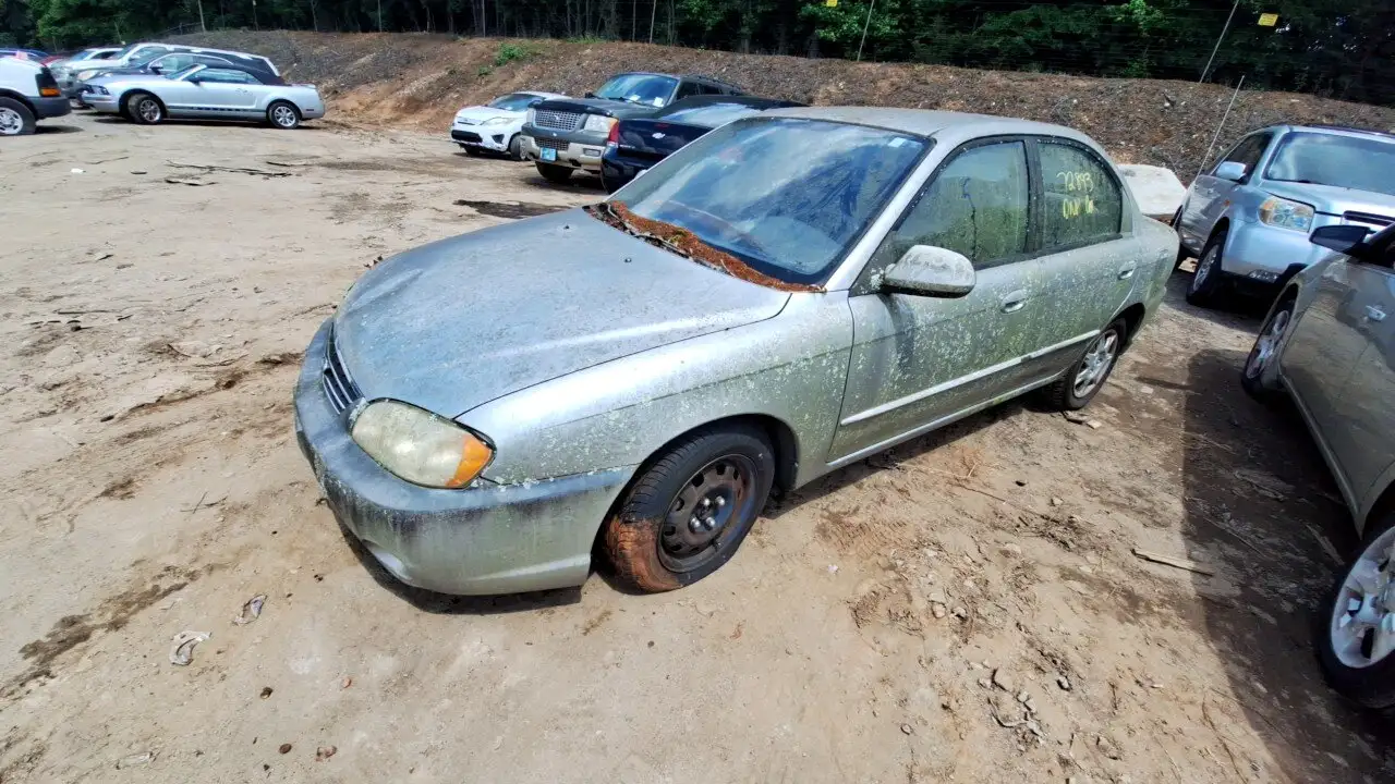 Photo of 2002 Kia Spectra