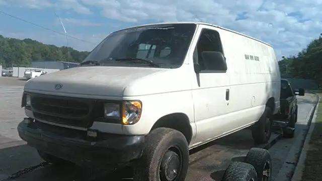 Photo of 1996 Ford E-350 Econoline
