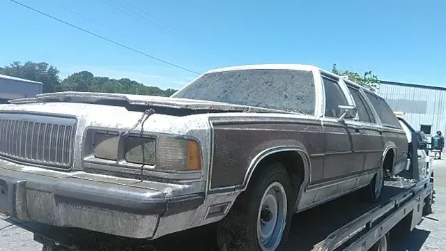Photo of 1988 Mercury Colony Park