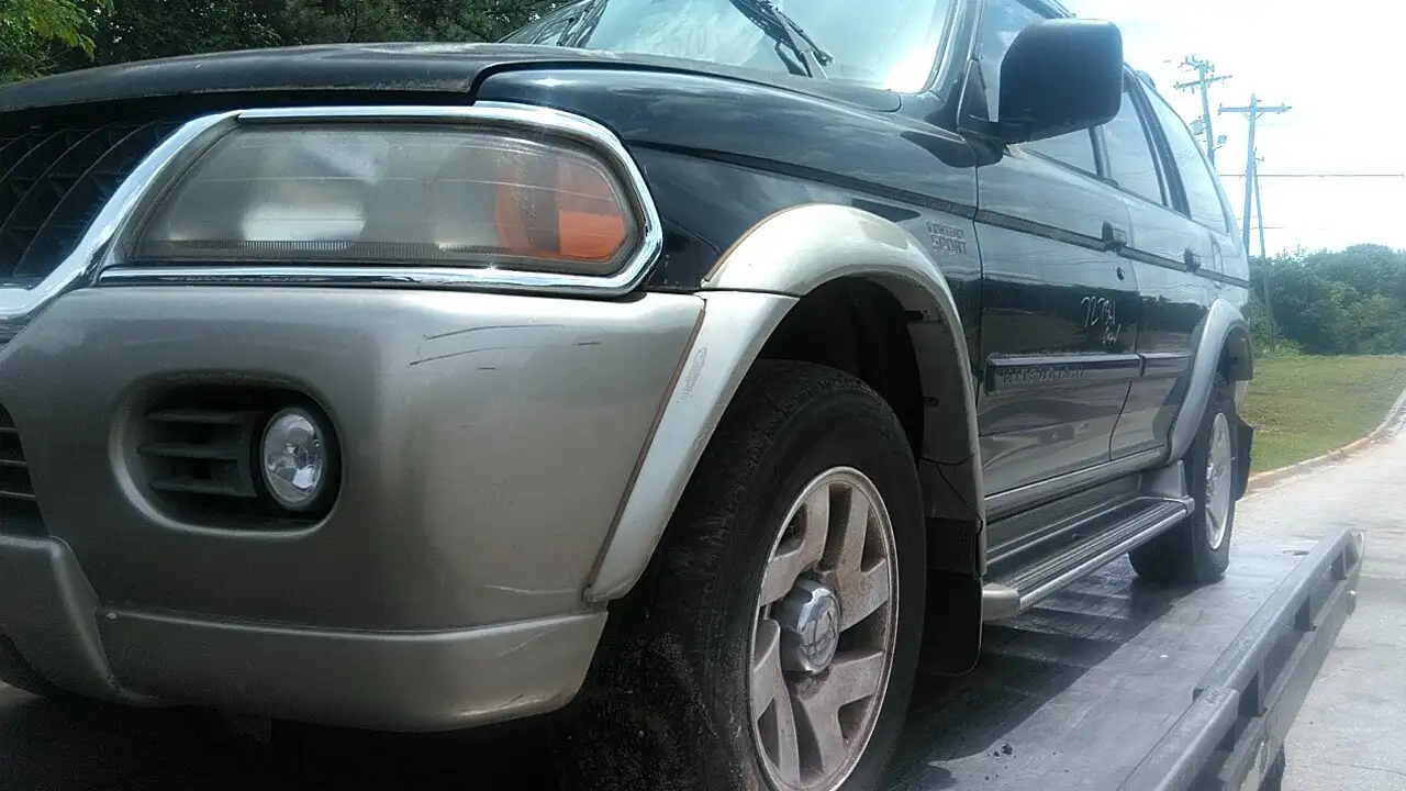 Photo of 2000 Mitsubishi Montero Sport