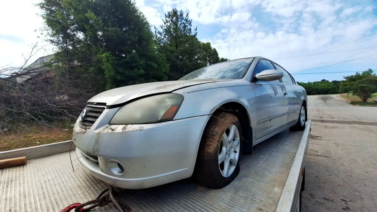 Photo of 2005 Nissan Altima
