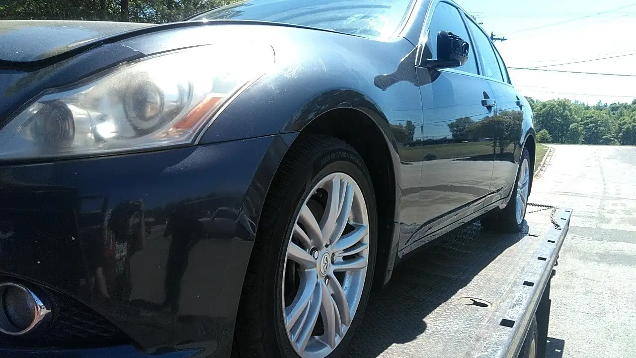 Photo of 2010 Infiniti G37