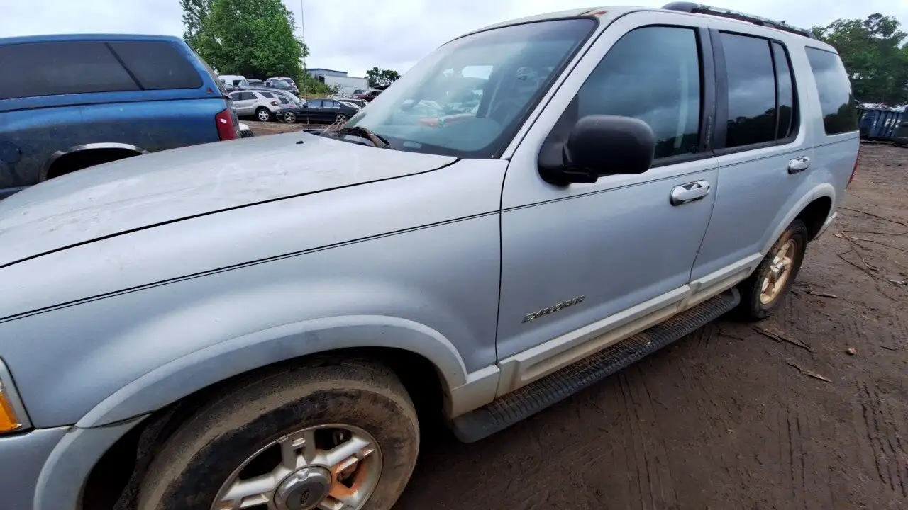 Photo of 2002 Ford Explorer