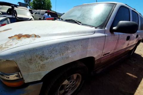 Photo of 2000 Chevrolet Suburban 1500