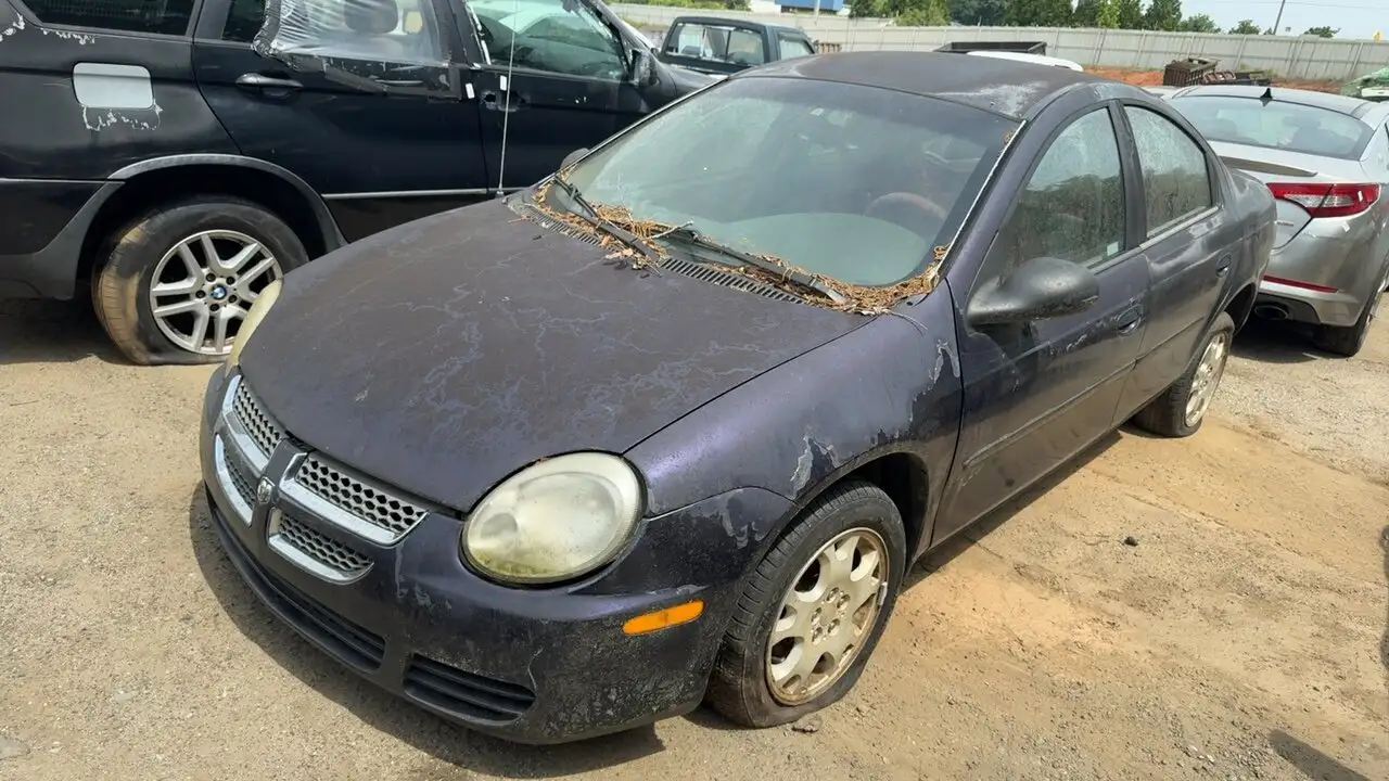 Photo of 2005 Dodge Neon