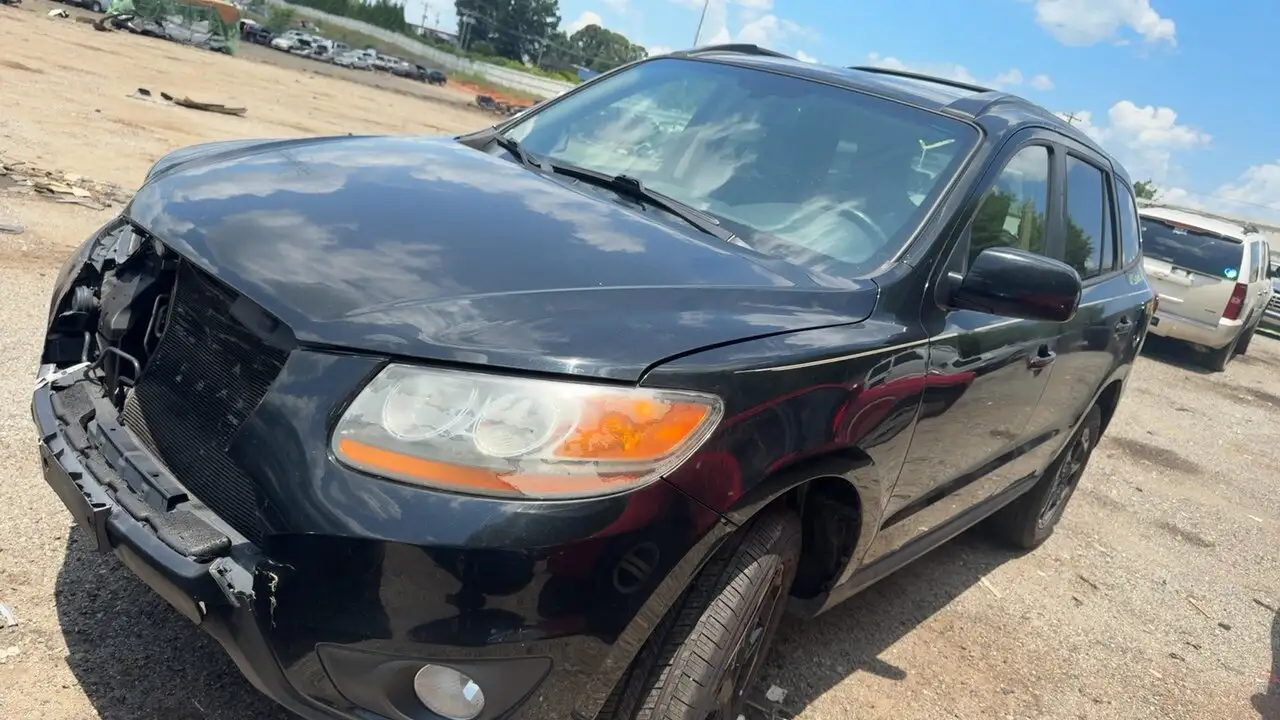 Photo of 2010 Hyundai Santa Fe