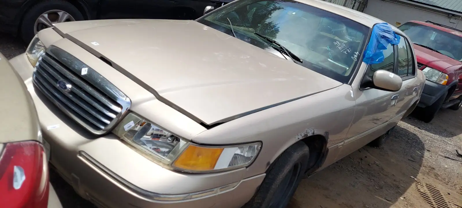Photo of 1998 Mercury Grand Marquis