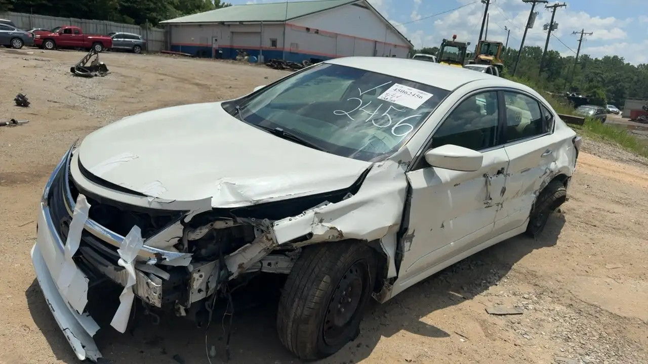 Photo of 2015 Nissan Altima