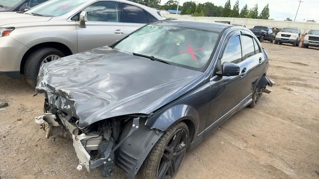Photo of 2010 Mercedes-Benz C300