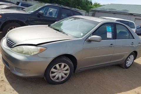 Photo of 2005 Toyota Camry