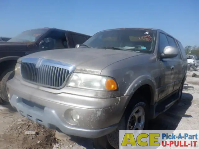 Photo of 2000 Lincoln Navigator