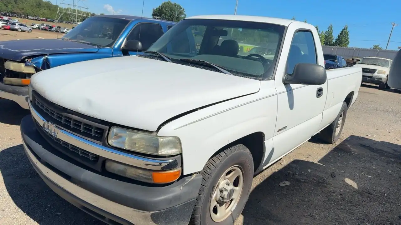 Photo of 2000 Chevrolet Silverado 1500