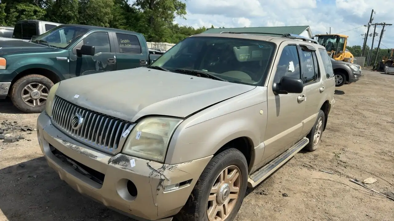 Photo of 2004 Mercury Mountaineer