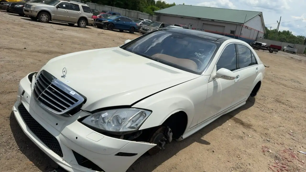 Photo of 2009 Mercedes-Benz S550