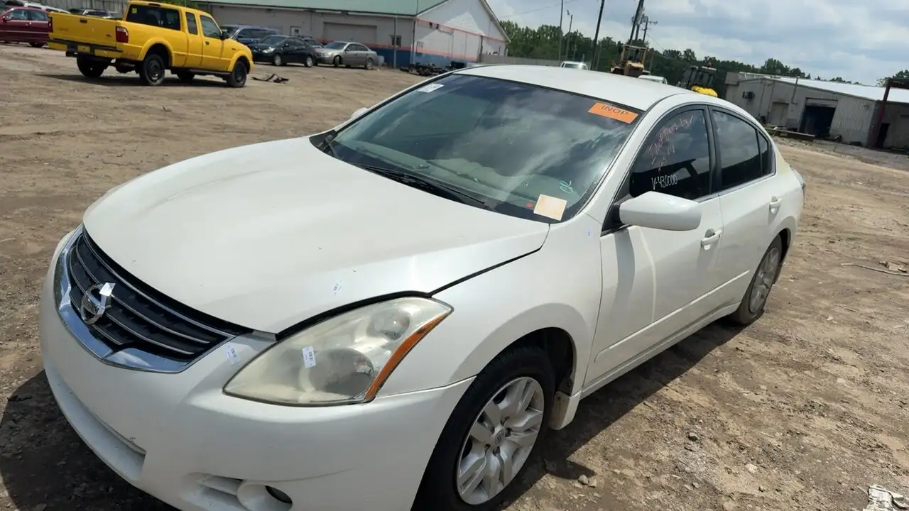 Photo of 2012 Nissan Altima