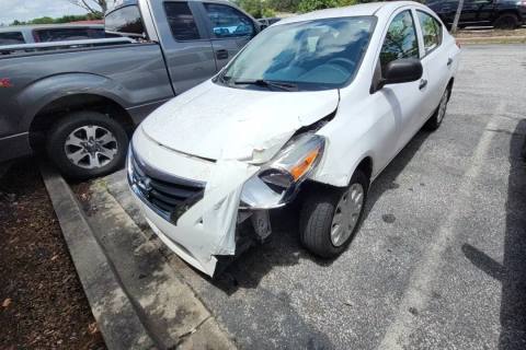 Photo of 2015 Nissan Versa