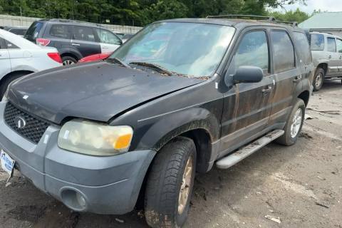 Photo of 2005 Ford Escape