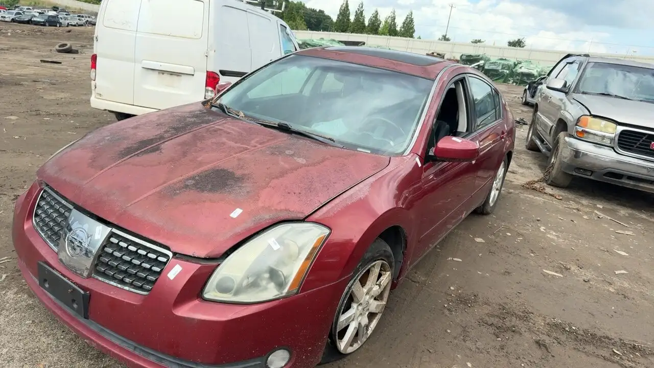 Photo of 2004 Nissan Maxima