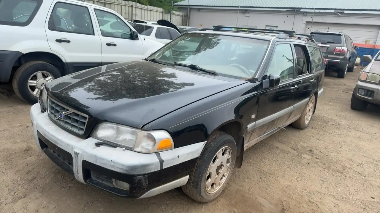 Photo of 2000 Volvo V70