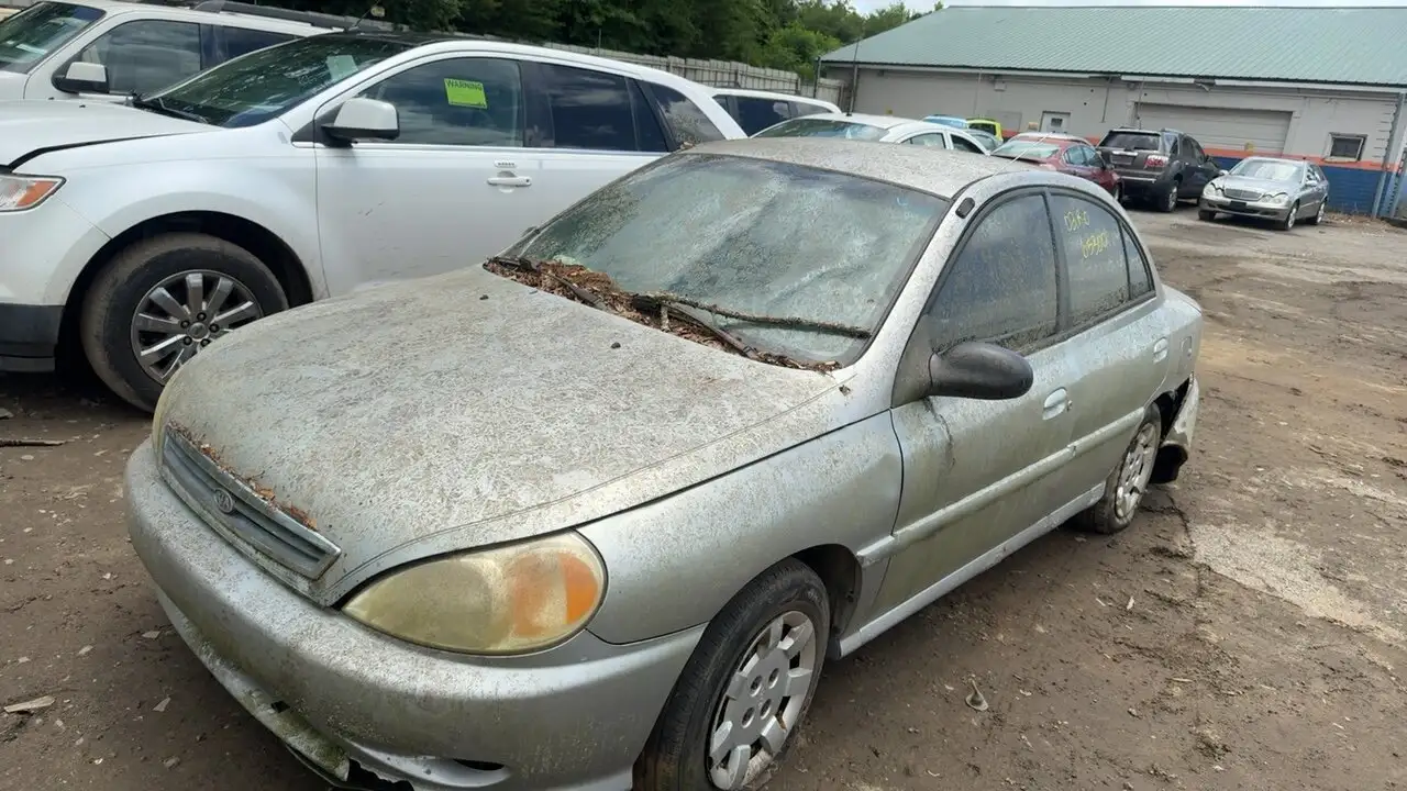 Photo of 2002 Kia Rio