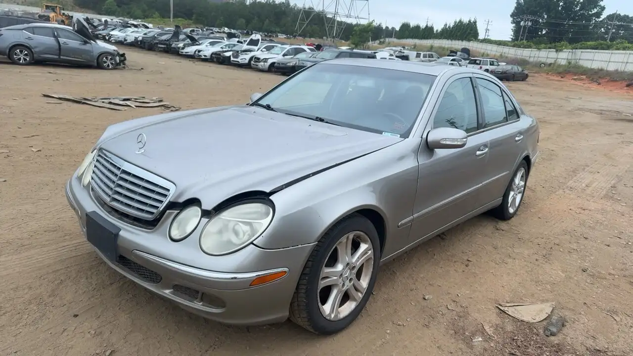 Photo of 2005 Mercedes-Benz E500