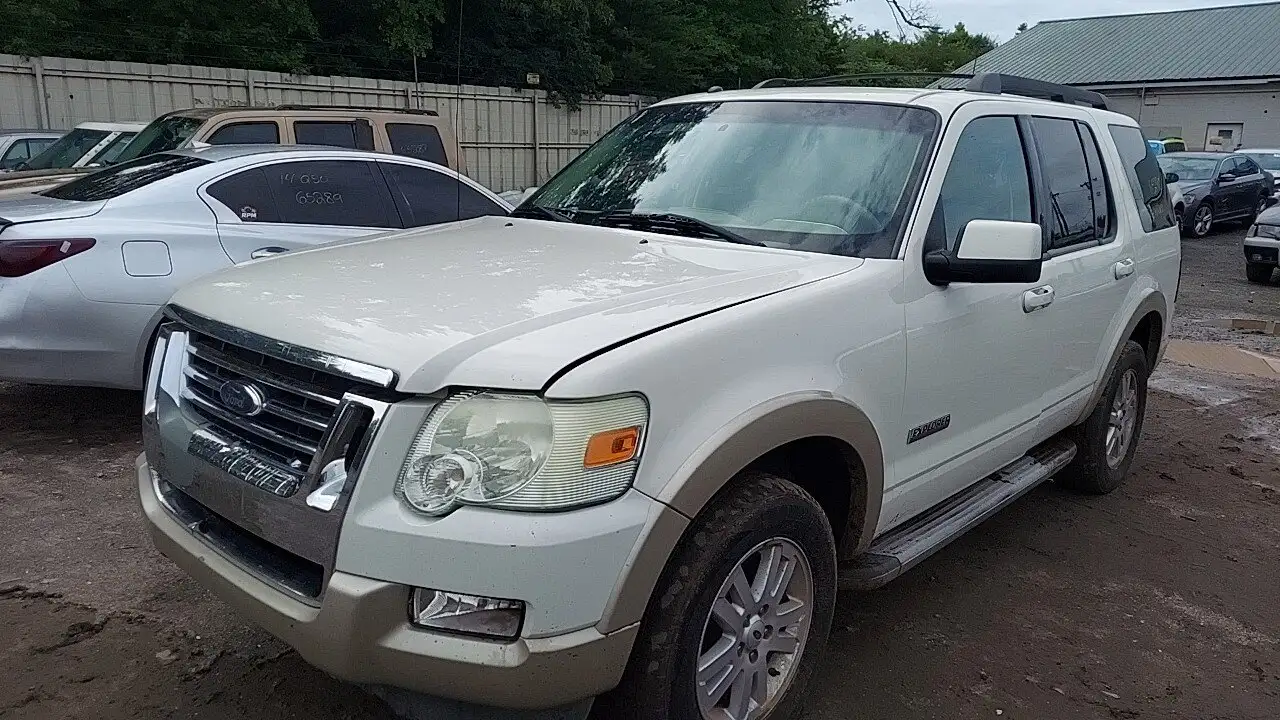 Photo of 2008 Ford Explorer
