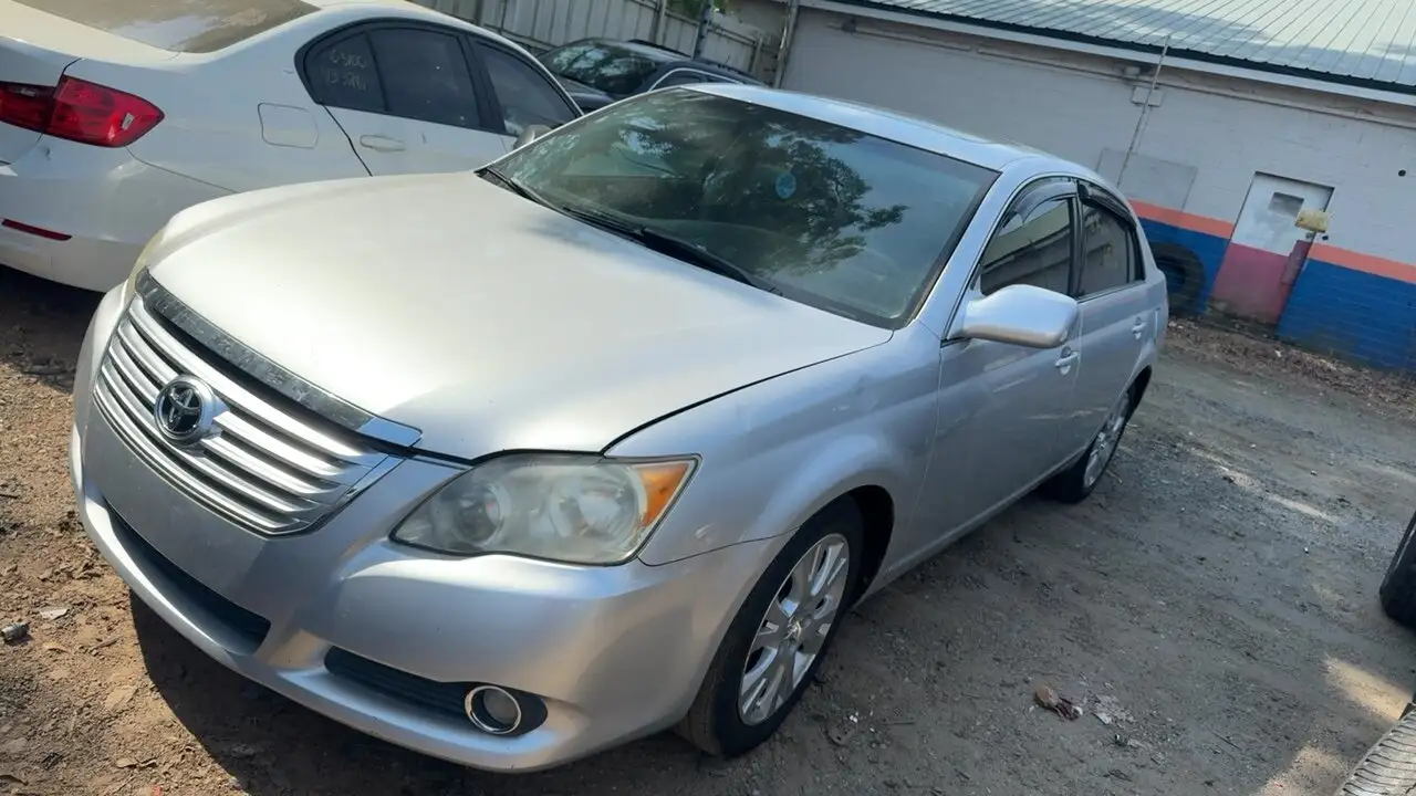 Photo of 2008 Toyota Avalon