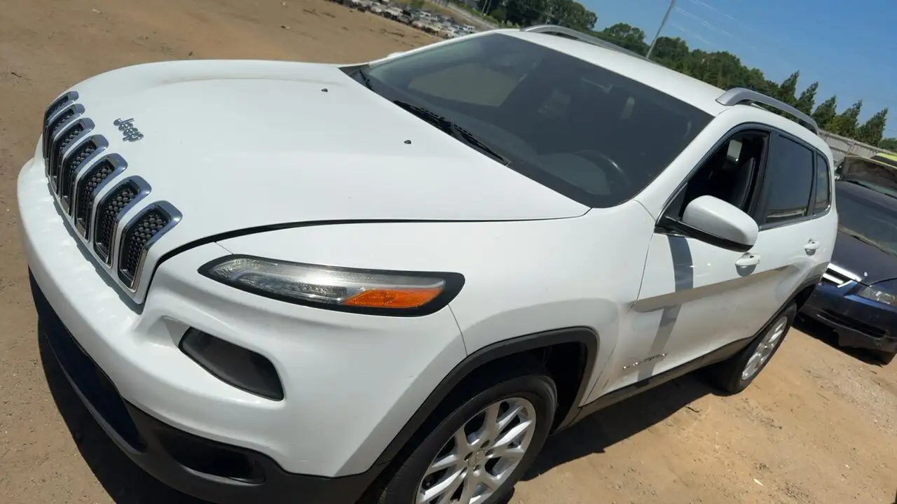 Photo of 2014 Jeep Cherokee