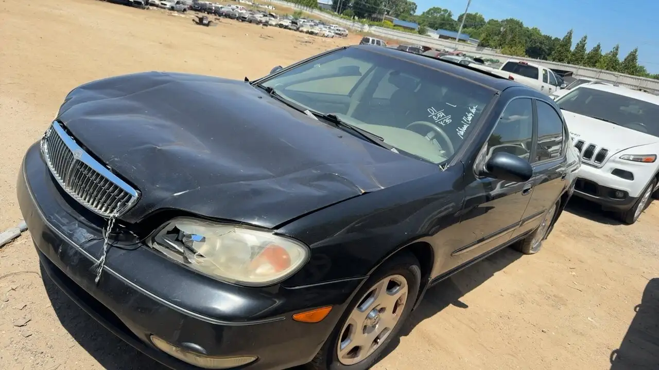 Photo of 2001 Infiniti I30