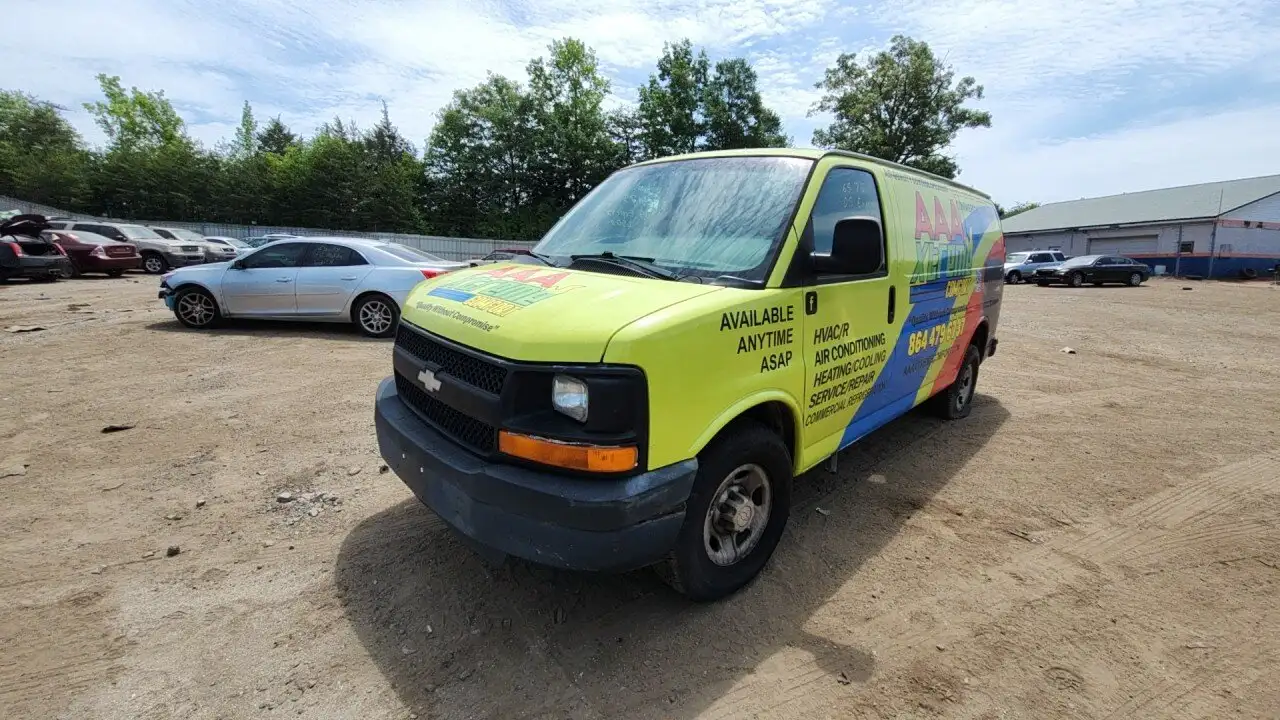 Photo of 2005 Chevrolet Express 2500