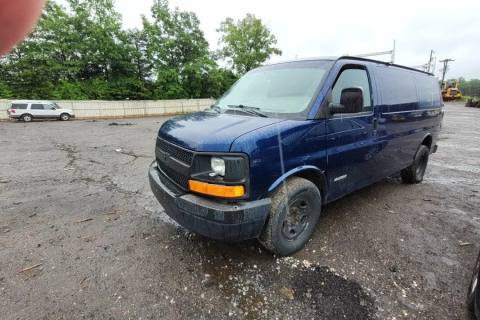 Photo of 2004 Chevrolet Express 2500