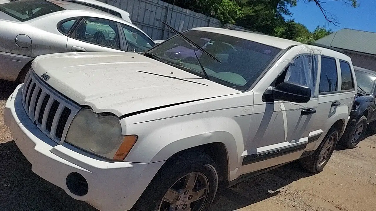 Photo of 2005 Jeep Grand Cherokee