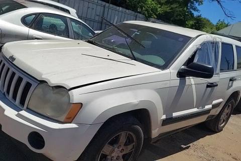 Photo of 2005 Jeep Grand Cherokee