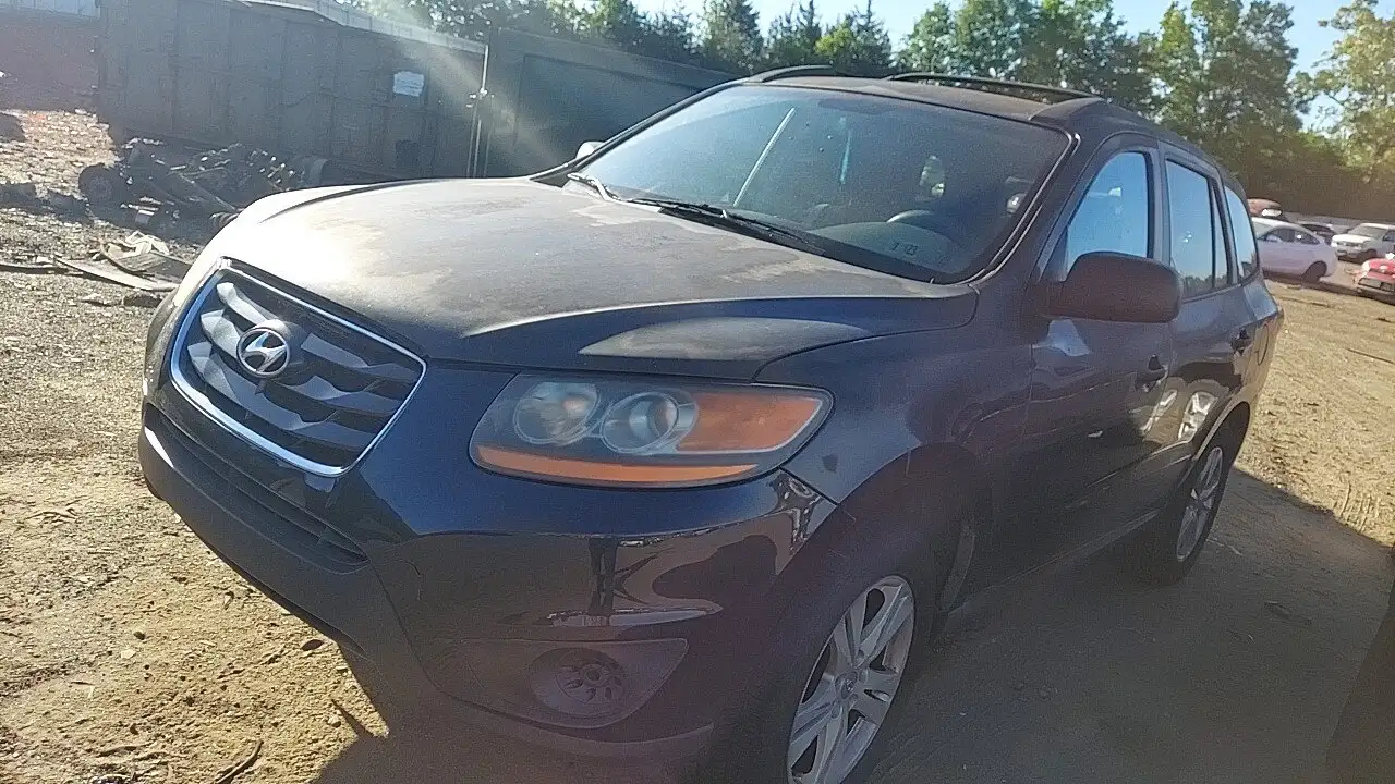 Photo of 2010 Hyundai Santa Fe