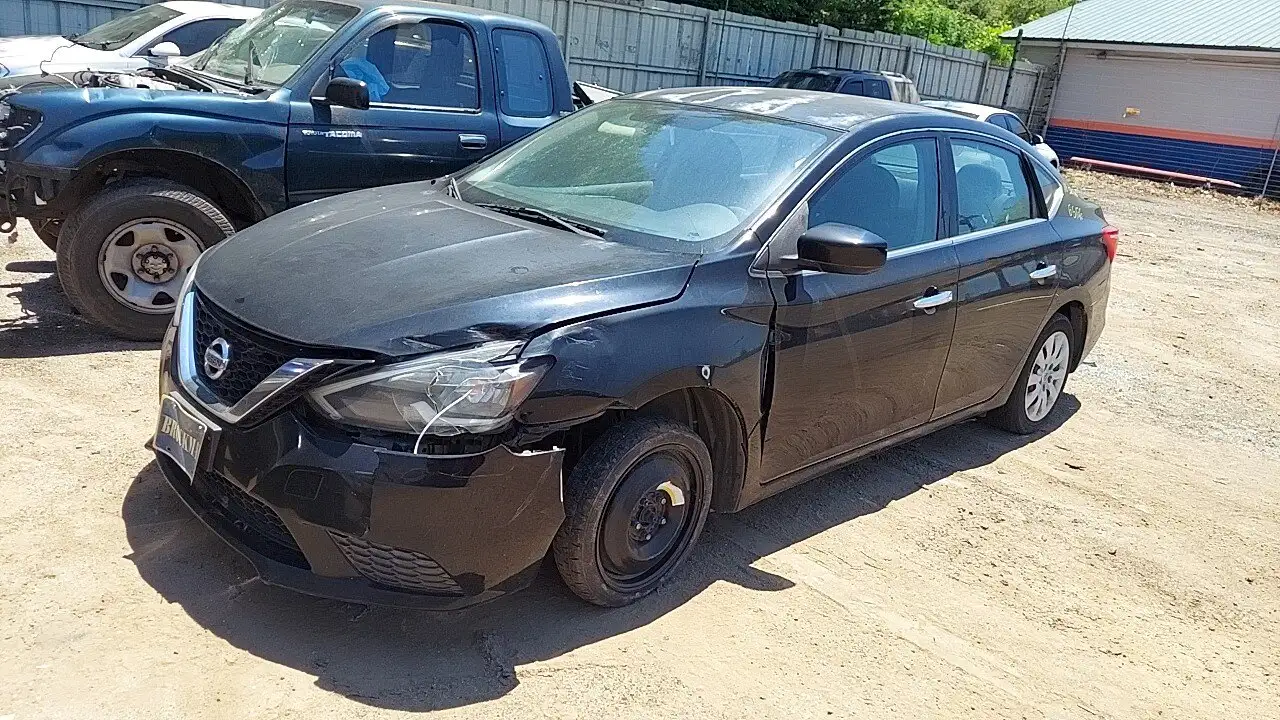 Photo of 2016 Nissan Sentra