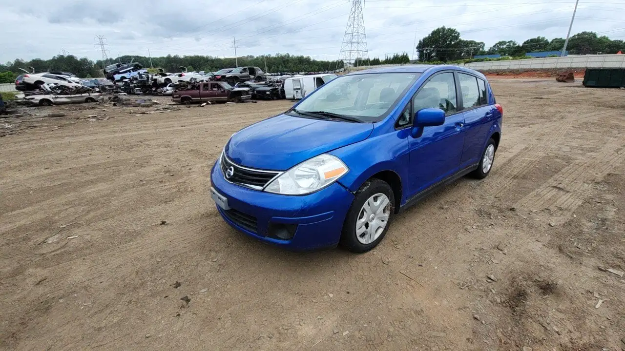 Photo of 2012 Nissan Versa