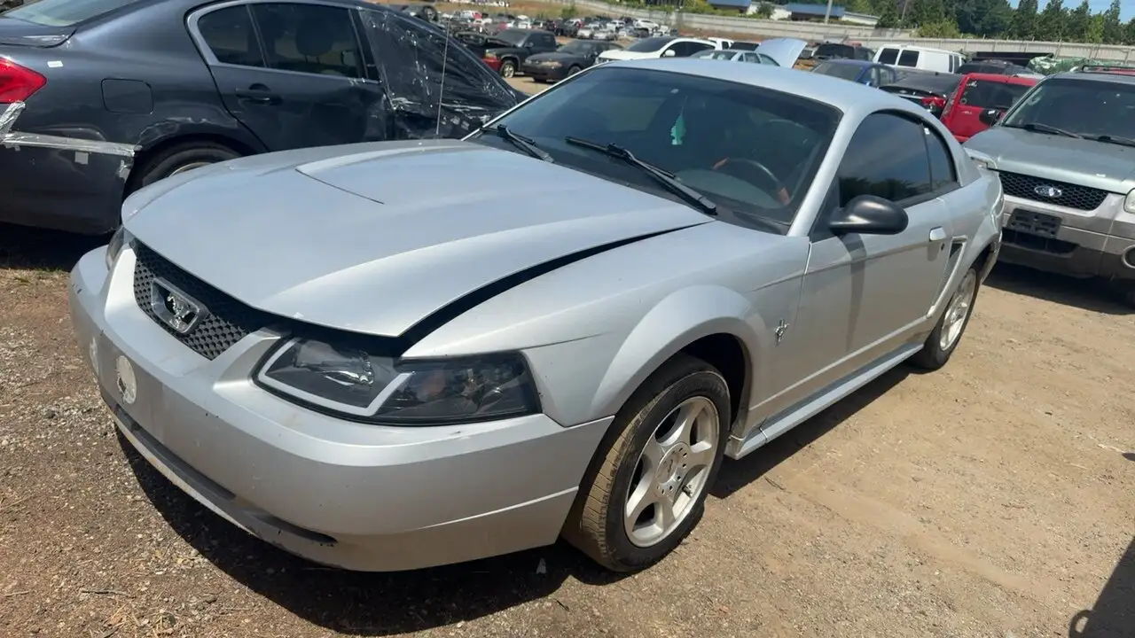 Photo of 2003 Ford Mustang