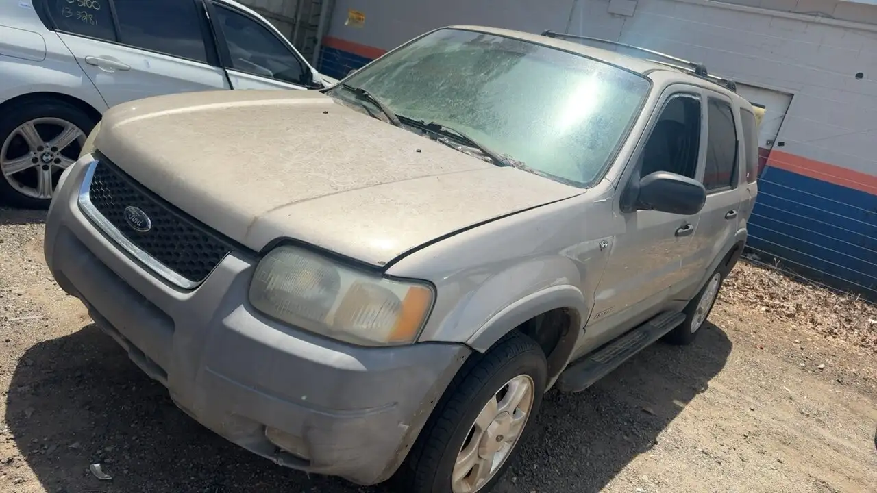 Photo of 2001 Ford Escape