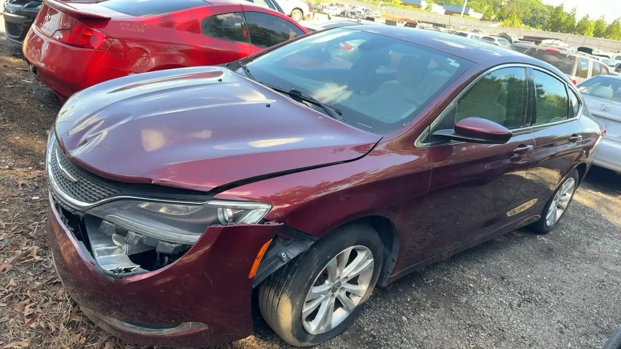 Photo of 2015 Chrysler 200
