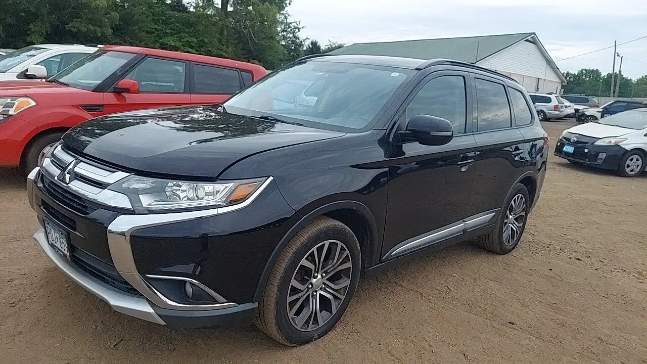 Photo of 2016 Mitsubishi Outlander