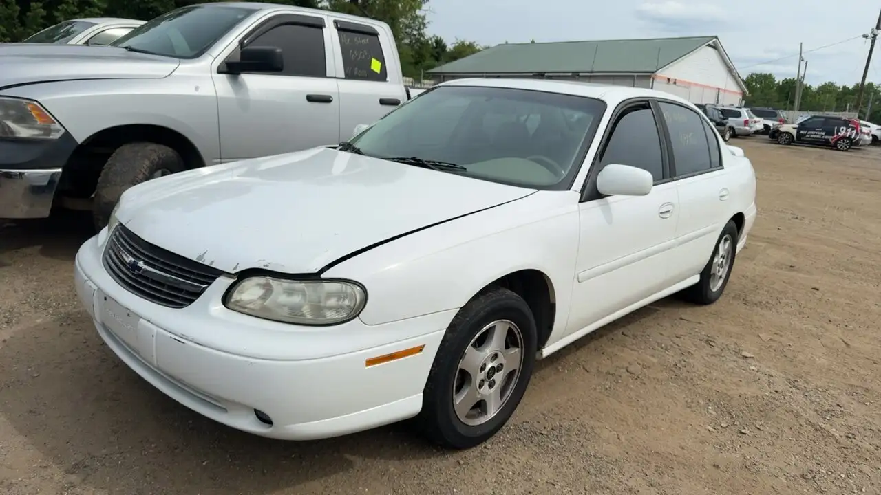 Photo of 2003 Chevrolet Malibu