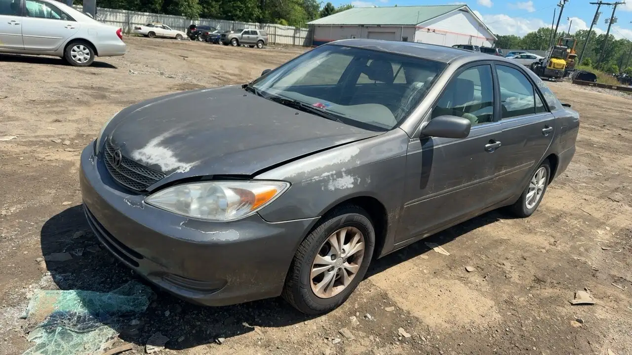 Photo of 2004 Toyota Camry
