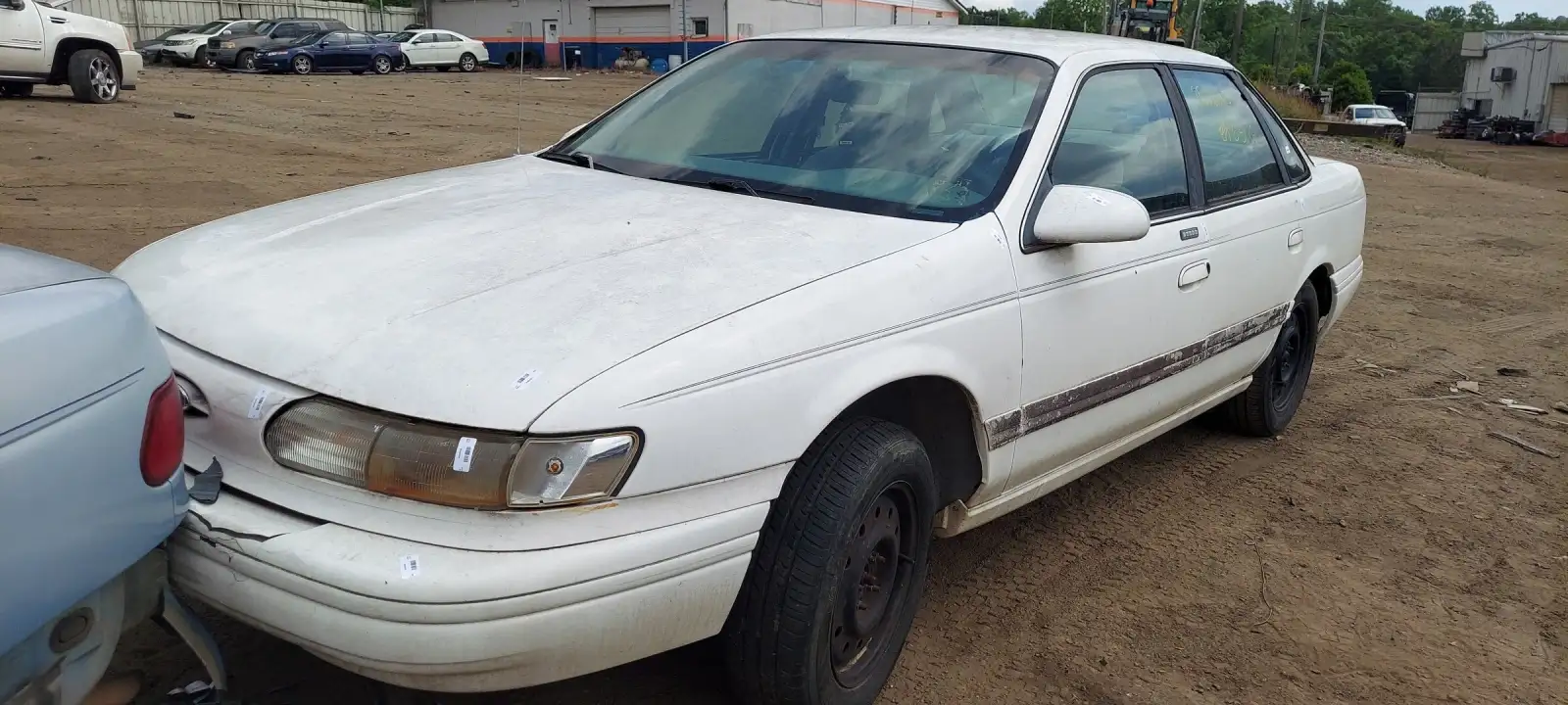 Photo of 1995 Ford Taurus
