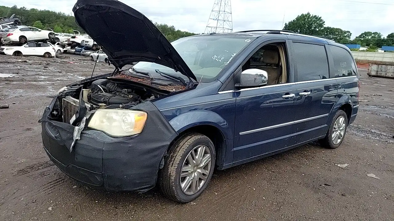 Photo of 2008 Chrysler Town & Country